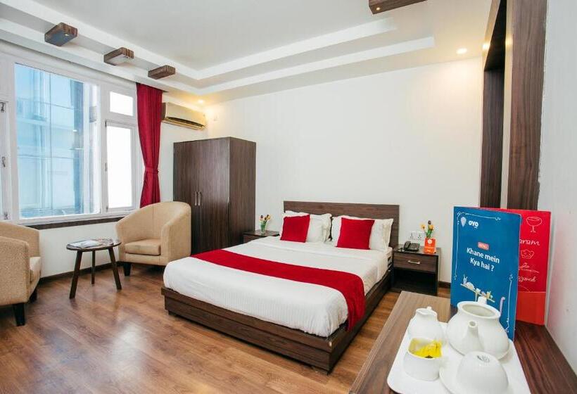 اتاق لوکس سه تخته, Oyo 118 Gangaur Regency Boutique