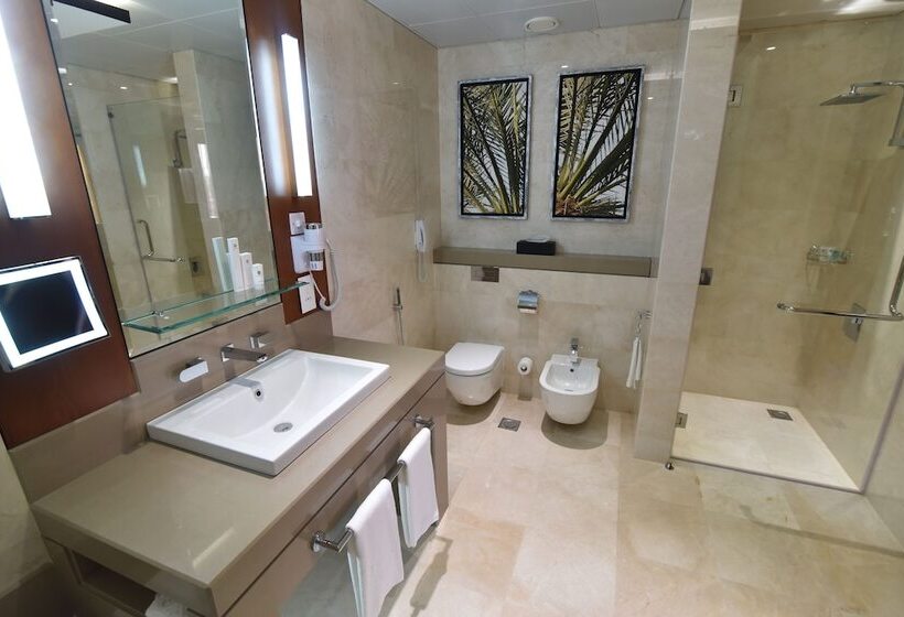 اتاق کلاسیک, Ayla Grand