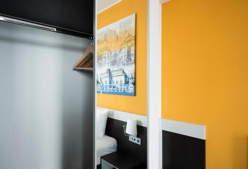 اتاق استاندارد, Carathotel Düsseldorf City