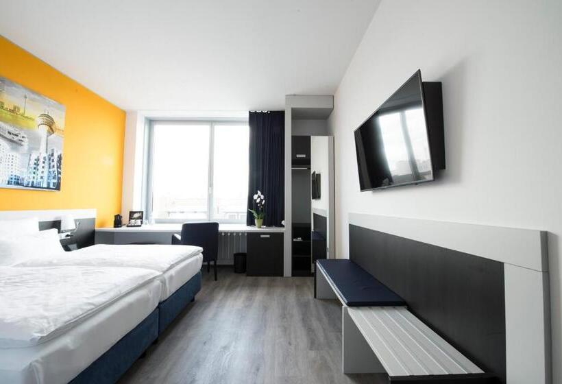 اتاق استاندارد, Carathotel Düsseldorf City