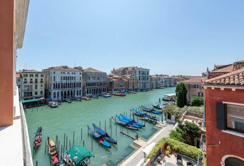 غرفة سوبيريور ذات إطلالة, H10 Palazzo Canova