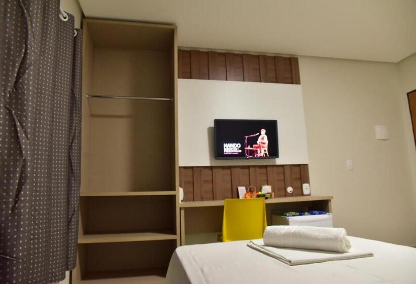 スタンダードルーム, Hijo Buriti