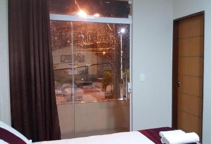 デラックスファミリールーム, Hijo Buriti