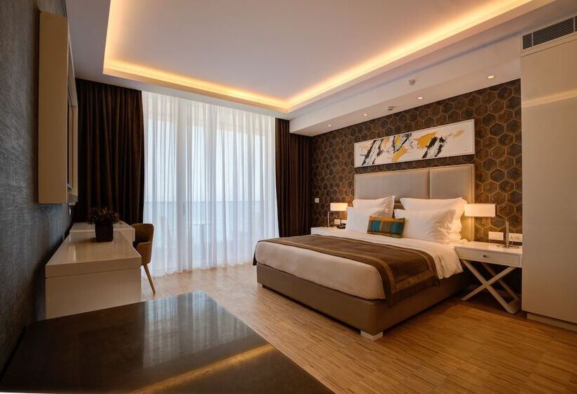 سوییت اجرایی, Lancaster Eden Bay