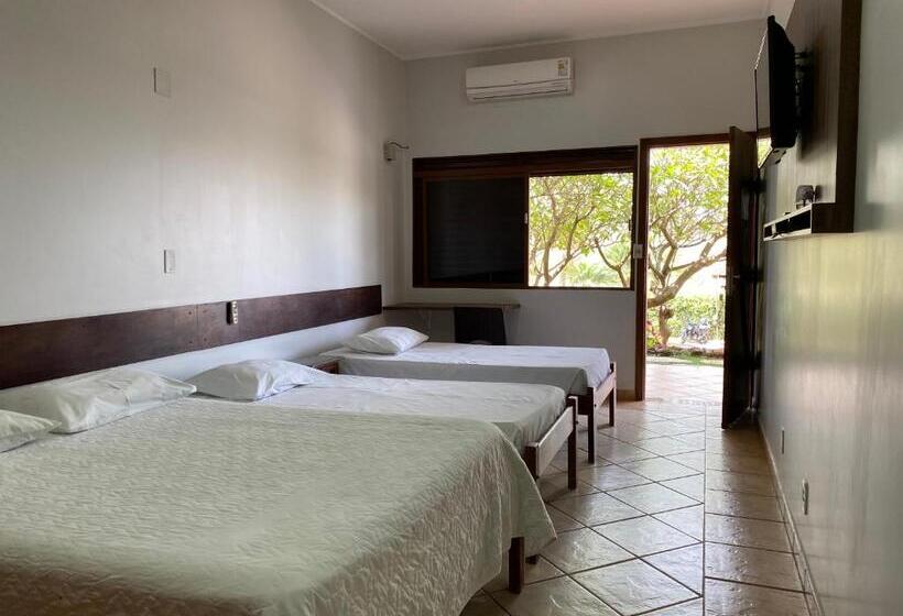 Номер Стандарт Трехместный, Pousada Das Palmeiras