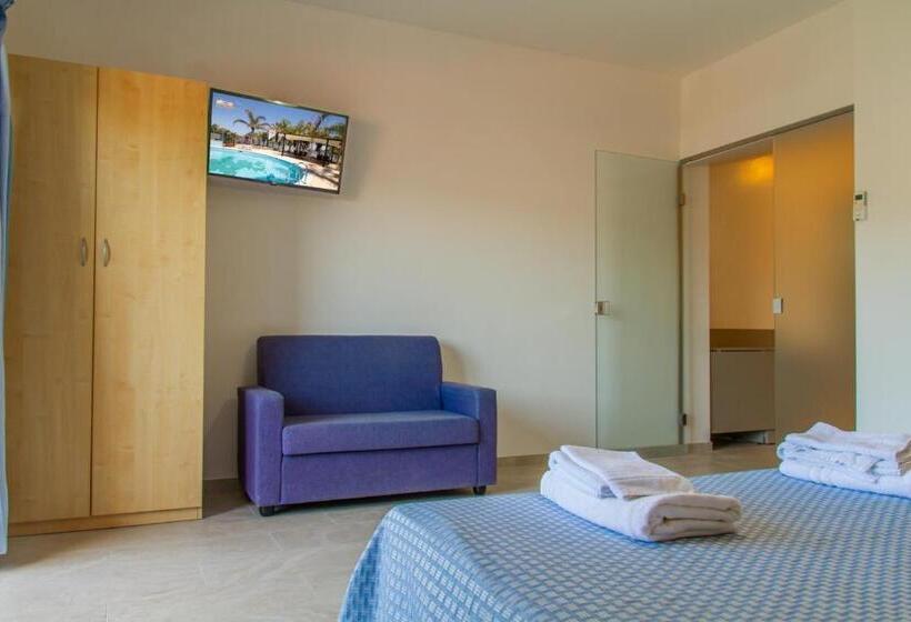 דירת חדר, Residence Playa