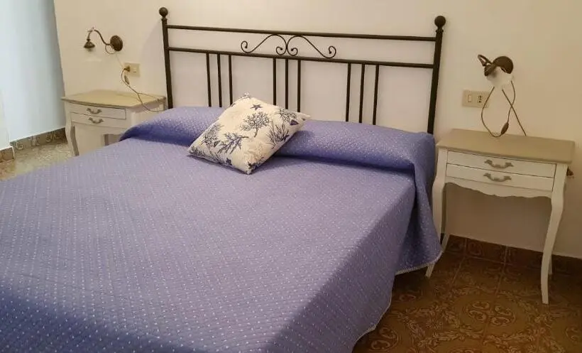 Habitació Estàndard, Roda