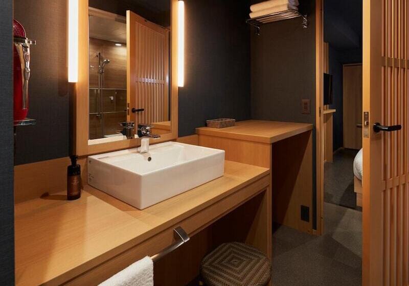 חדר סטנדרט, Sakura Sky