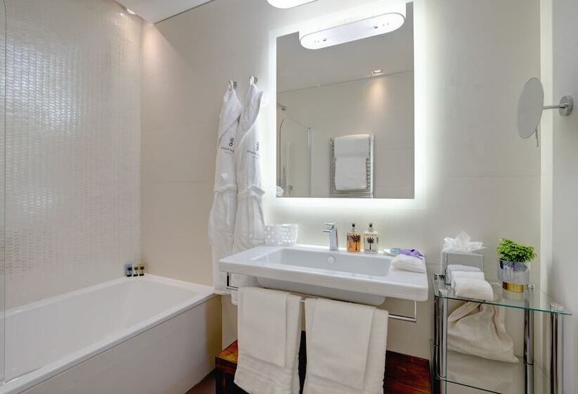 Camera Standard, Singer Palace Hotel Roma