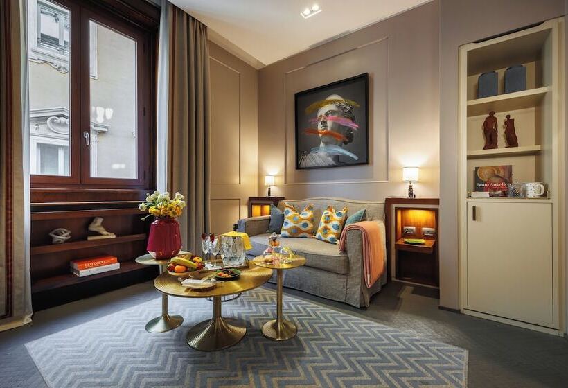 سوییت خانوادگی, Singer Palace Hotel Roma