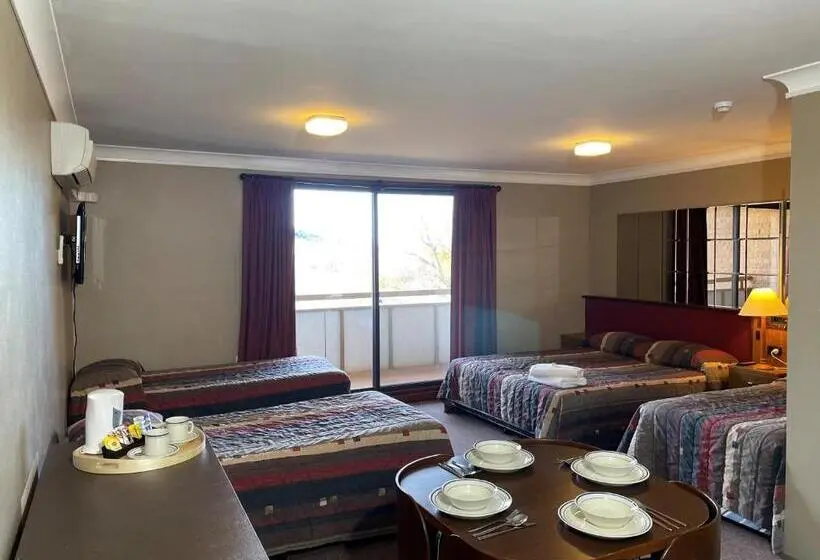 バルコニー付きスタンダードルーム, Southern Cross Motor Inn