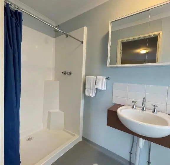 4ベッドルームアパートメント, Southern Cross Motor Inn