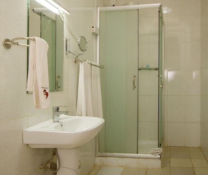 غرفة سوبيريور, Aturukan