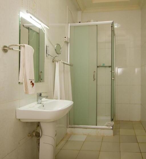 غرفة ديلوكس, Aturukan