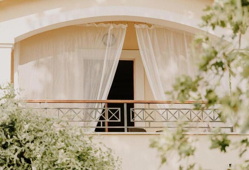 标准间带阳台, Bed And Breakfast Kolo Adults Only