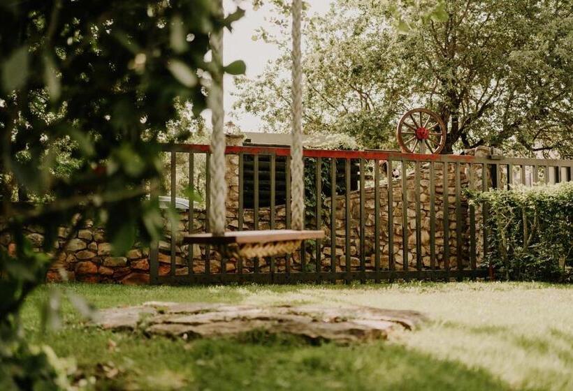 高级大房间, Bed And Breakfast Kolo Adults Only