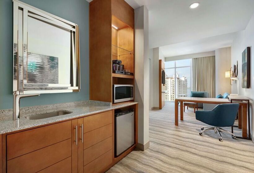 身障者適用スイートルーム, Embassy Suites By Hilton Sarasota, Fl