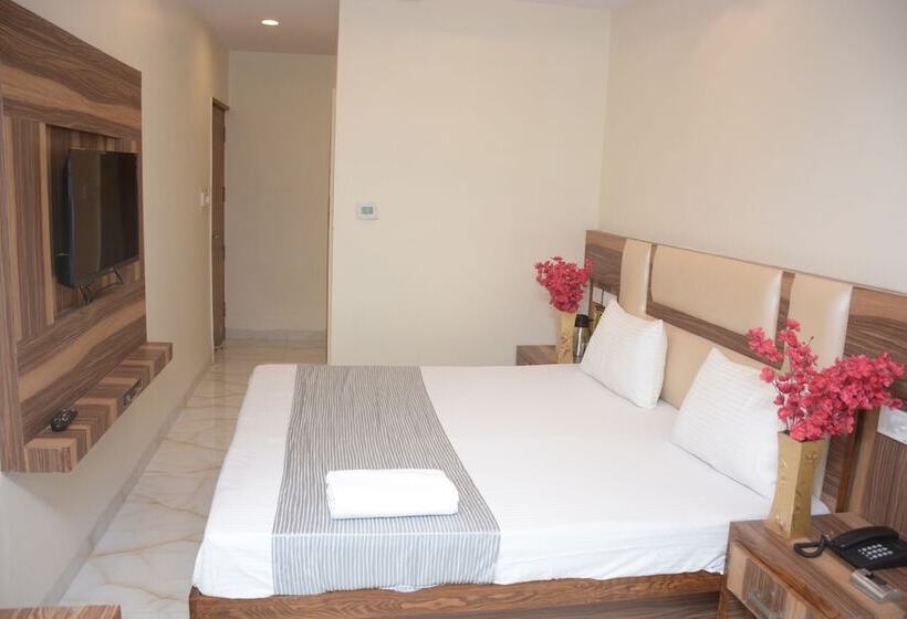 Номер Deluxe, Golden Oasis Delhi