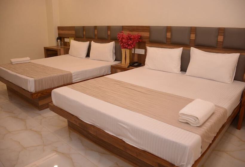 Номер Deluxe, Golden Oasis Delhi