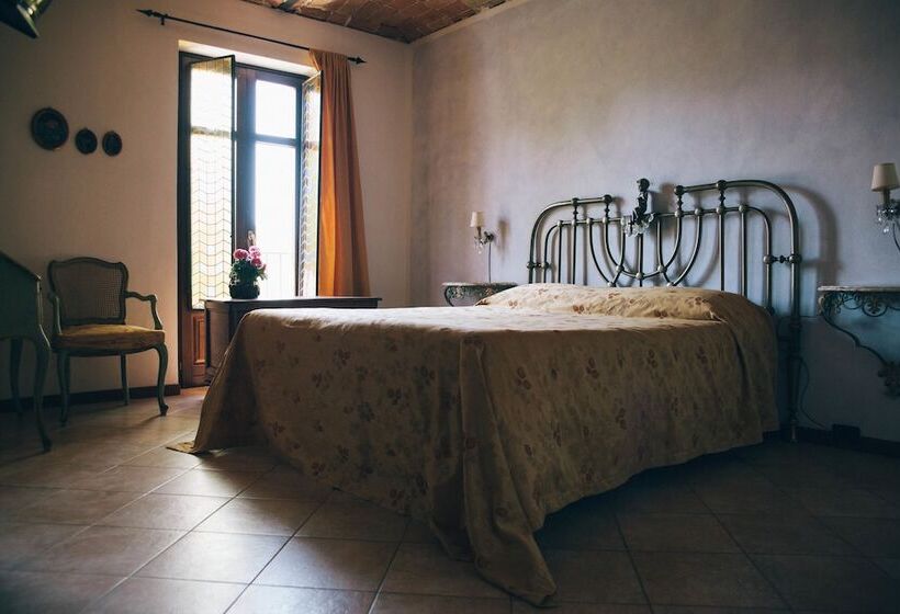 Quarto Estandar, I Grilli