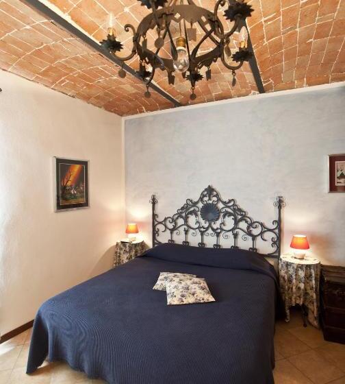 Quarto Estandar, I Grilli