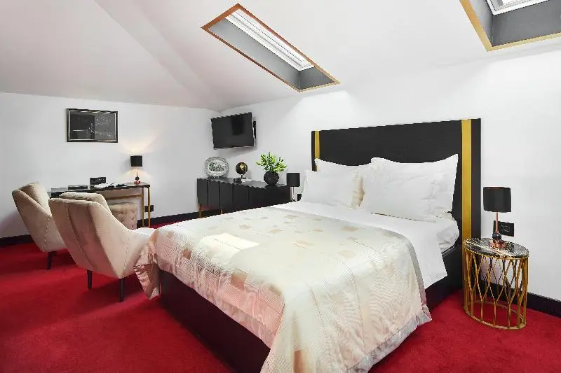 Suite with Terrace, King Kresimir Heritage