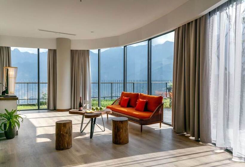 سوییت, Pao S Sapa Leisure