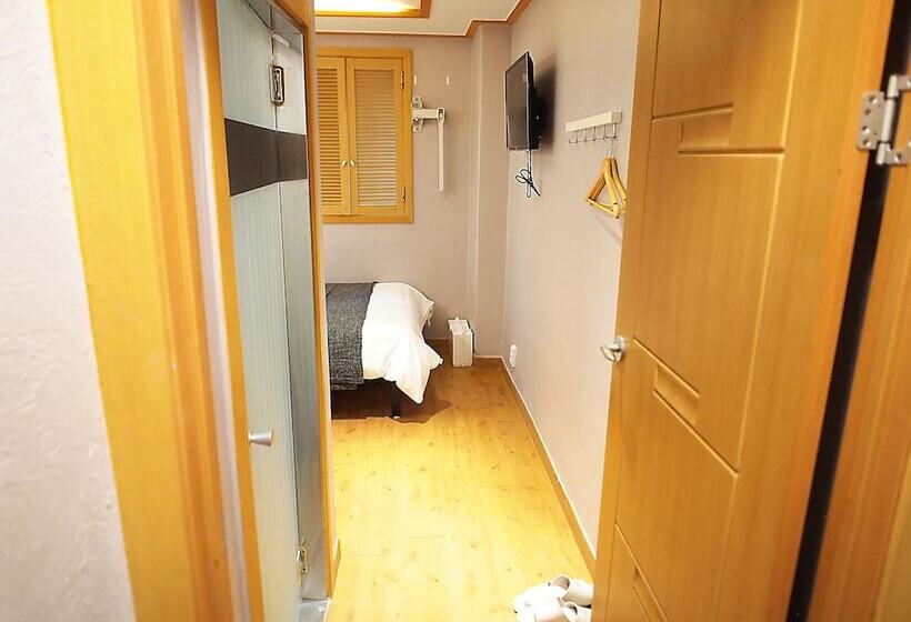 اتاق استاندارد, Park Hill Myeongdong