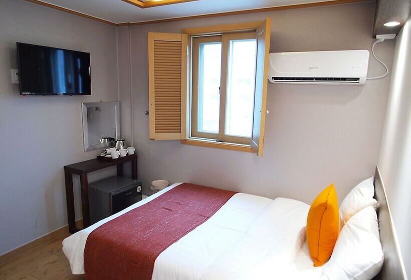اتاق استاندارد سه نفره, Park Hill Myeongdong