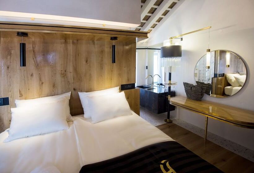 Номер Deluxe Вид на Море с Балконом, Spirito Santo Palazzo Storico