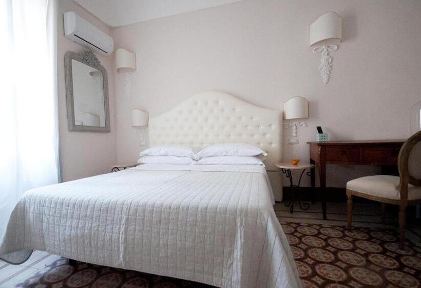 חדר דלוקס, Sveva Rooms