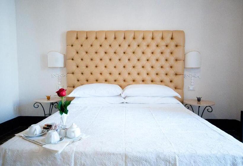 סוויטת ג'וניור עם מרפסת, Sveva Rooms