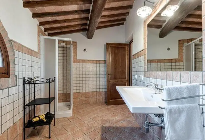 استودیوی استاندارد, Tenuta Il Casale Di San Miniato
