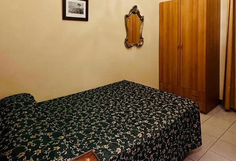 اتاق سوپریور یک تخته, Villa Luisa