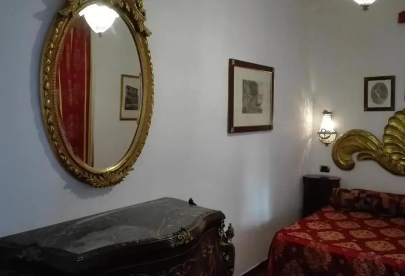 اتاق سوپریور سه تخته, Villa Luisa