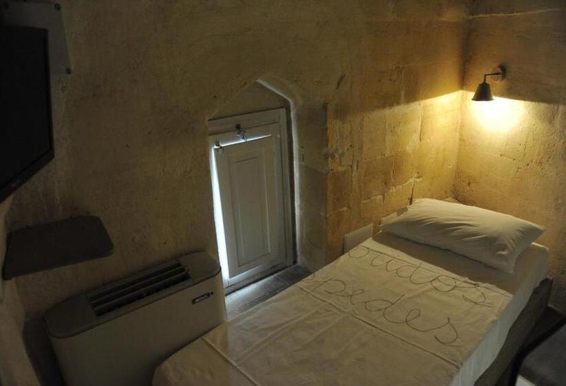 基本间, L Hotel In Pietra