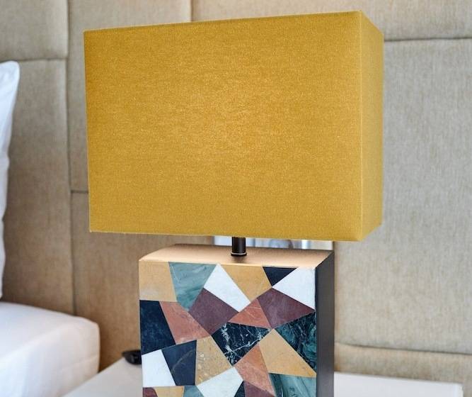 高级套房, Lahta Plaza