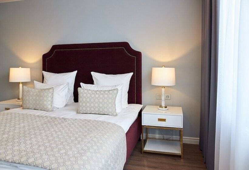 高级套房, Lahta Plaza