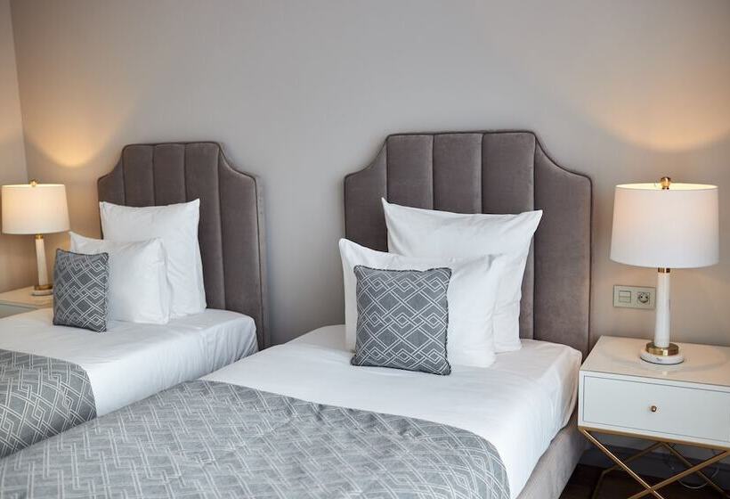 带1个卧室的行政公寓, Lahta Plaza