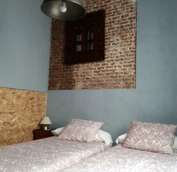 اتاق استاندارد, Hostal Hispalense