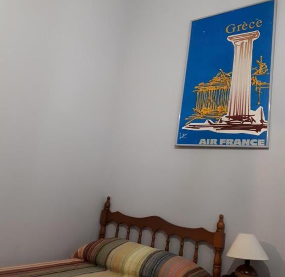 اتاق استاندارد یک نفره, Hostal Hispalense