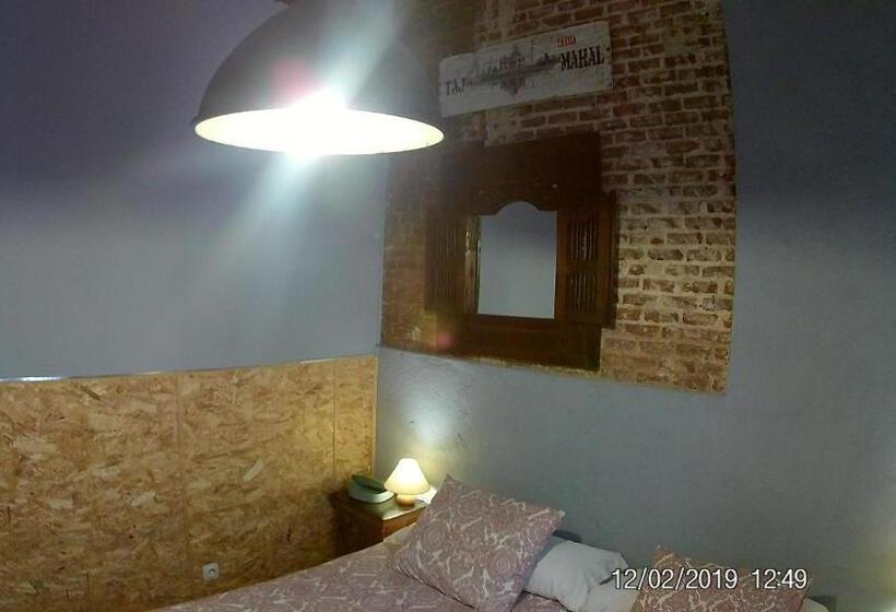 اتاق استاندارد, Hostal Hispalense