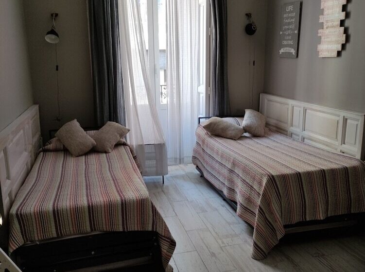 اتاق استاندارد, Hostal Hispalense