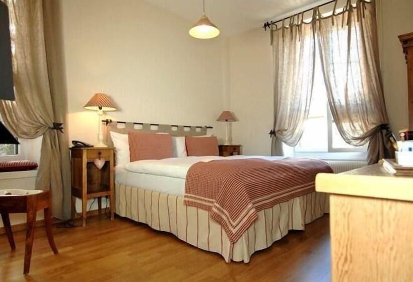 标准间, Auberge De La Gare