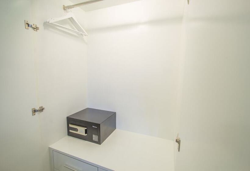 디럭스 스튜디오, Baba House Phuket