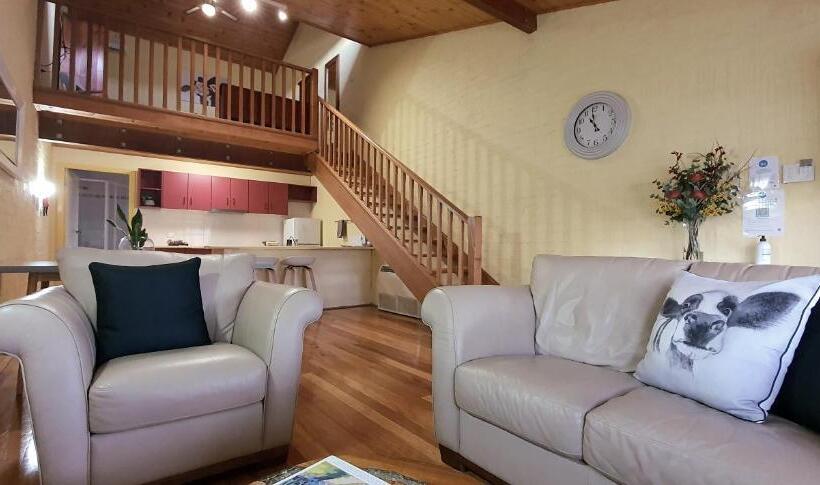 דירת חדר, Great Escape Lofts