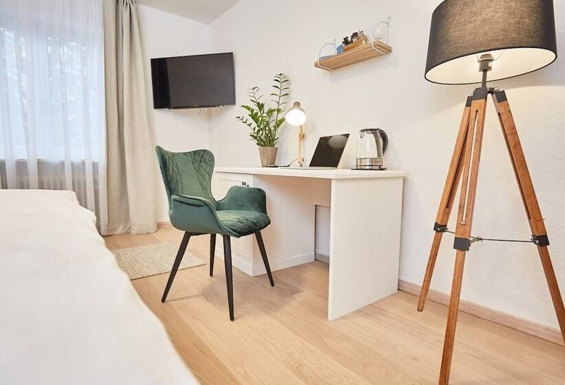 标准间, Zum Fischer Am See S