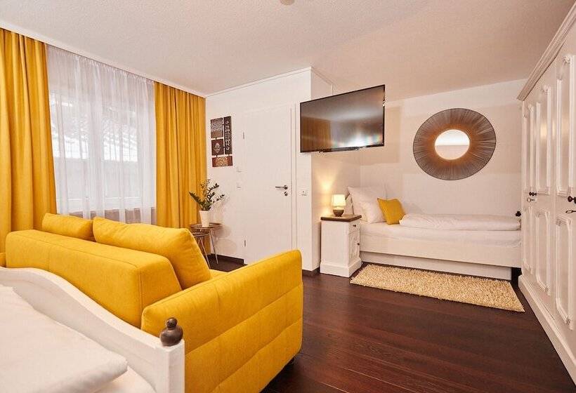 标准三人间, Zum Fischer Am See S