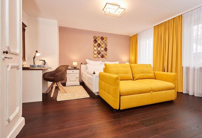 标准三人间, Zum Fischer Am See S