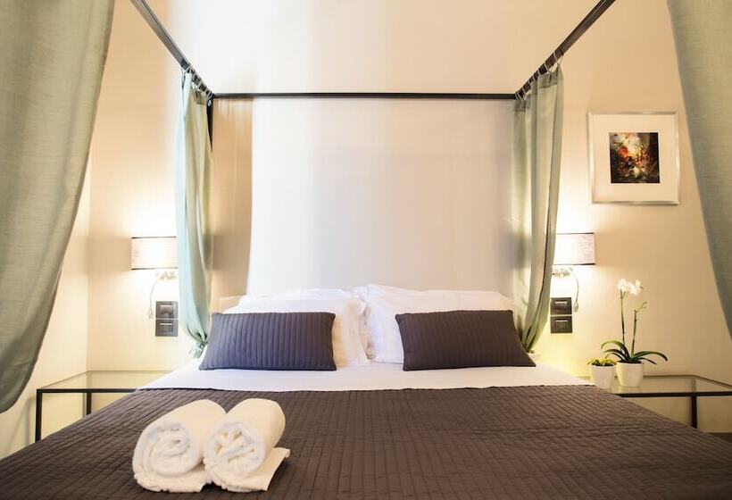 Quarto Estandar, Le Royal